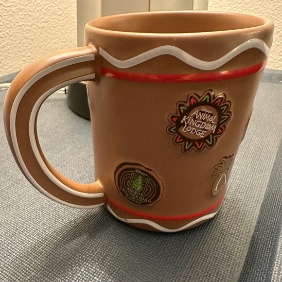 2025 Disney Parks Gingerbread Logo Castle Disneyland Ceramic Mug Coffee Cup New - Picture 4 of 5